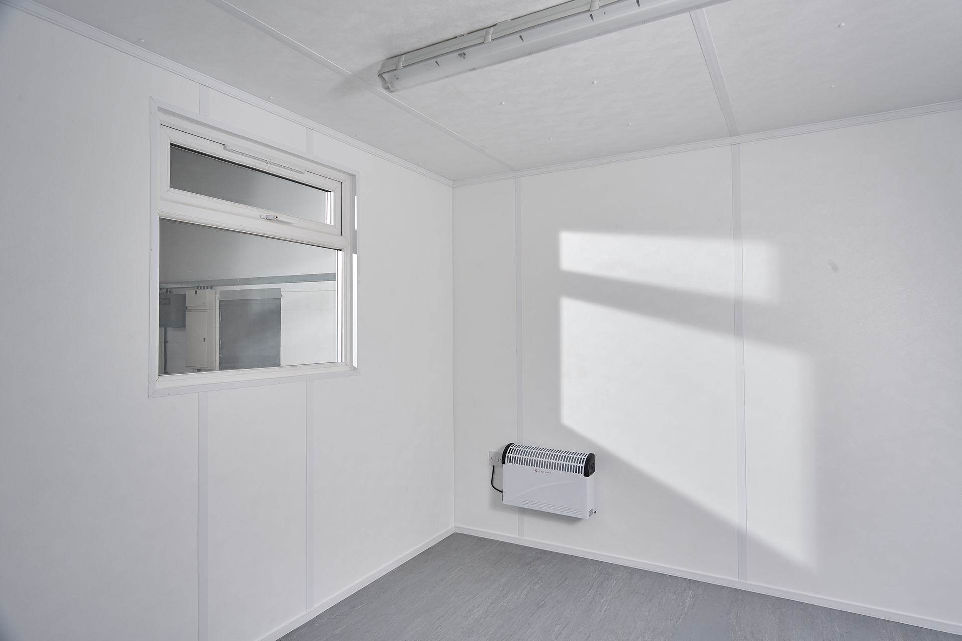 10x10 Standard Jack Leg inside1