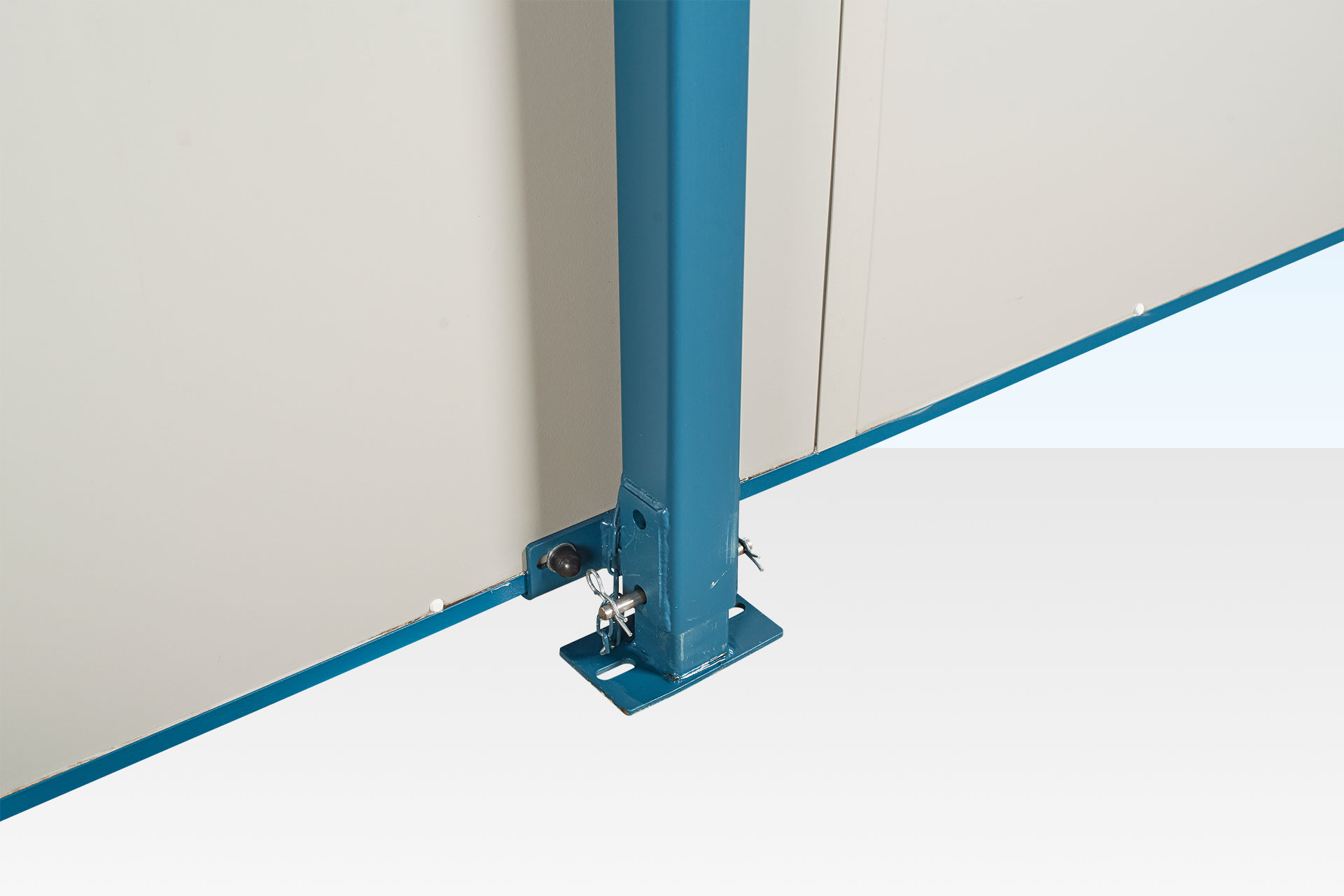 706-20x10-Jackleg-detail Detailed view of jackleg