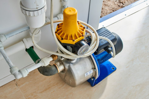 Booster pump in toilet for hire