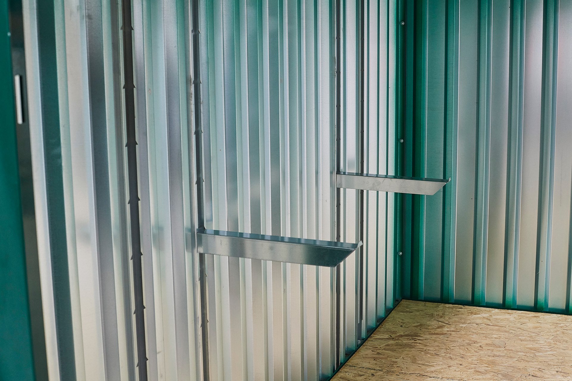 1282-flat-pack-shelving-arms-and-uprights Flat Pack Container Shelving - Shelf Arms