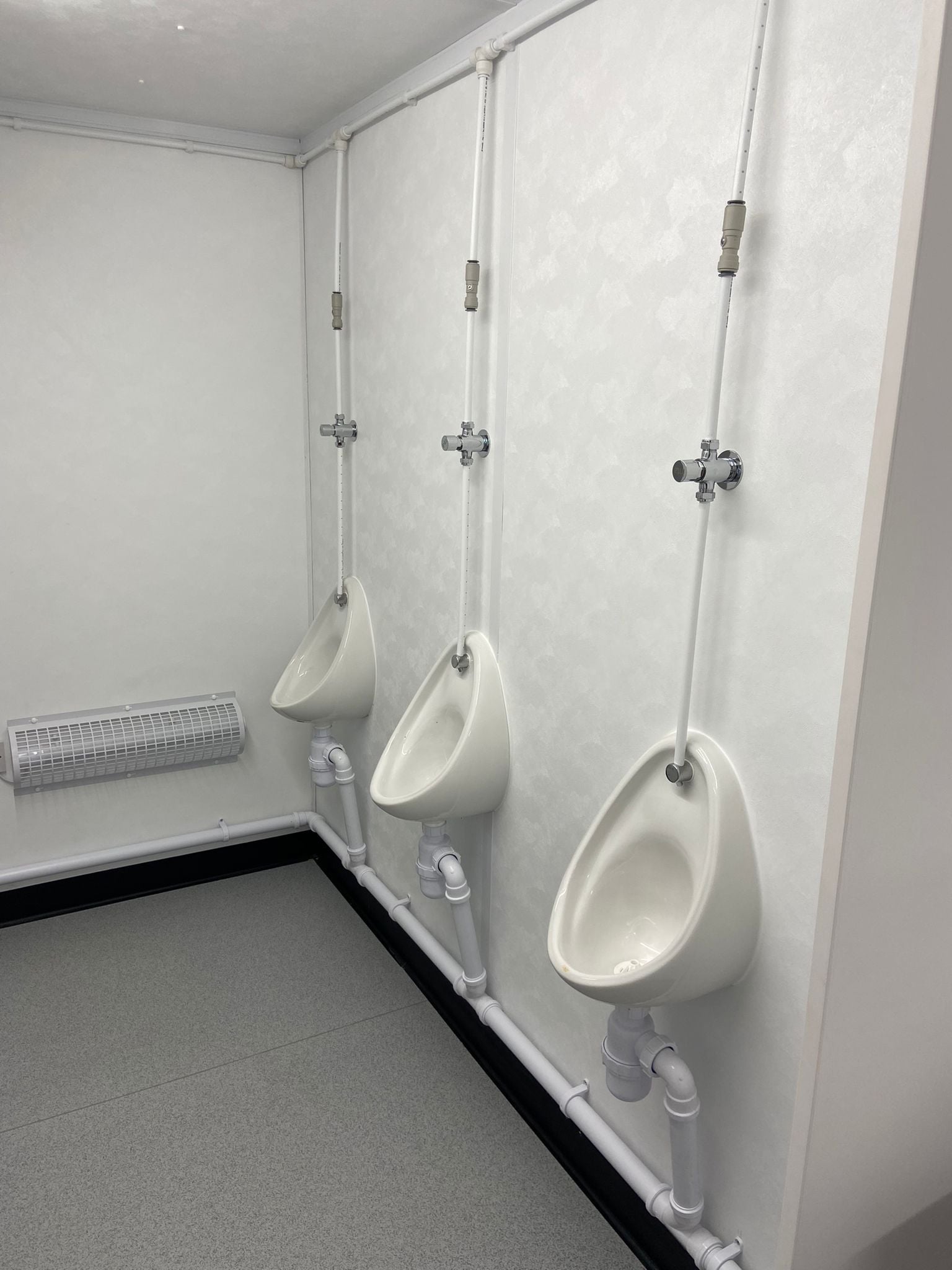 5+1 Steel Toilet 24ft x 9ft - Image 3